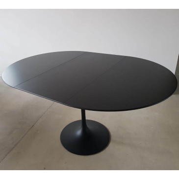 tulip extendable table open kitchen setting